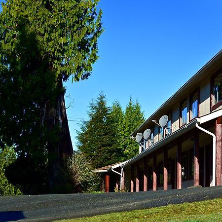 The Bamfield Motel Salmon Beach 外观 照片