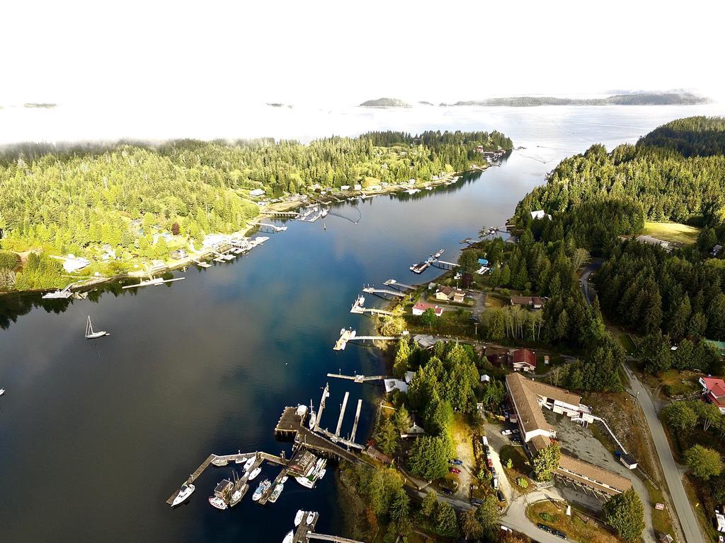 The Bamfield Motel Salmon Beach 外观 照片