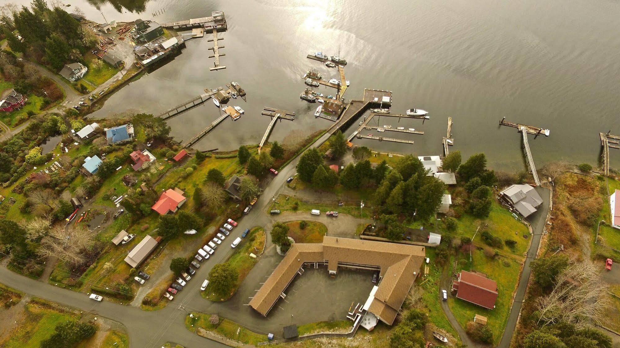 The Bamfield Motel Salmon Beach 外观 照片